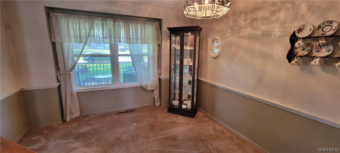7053 Old English Road Lockport Town, NY 14094 - Photo 10 of 40