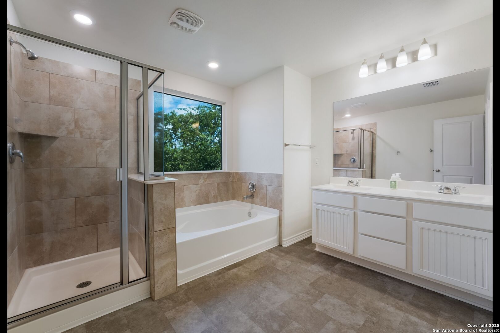 5245 Nature Path Schertz, TX 78124 - Photo 20 of 34