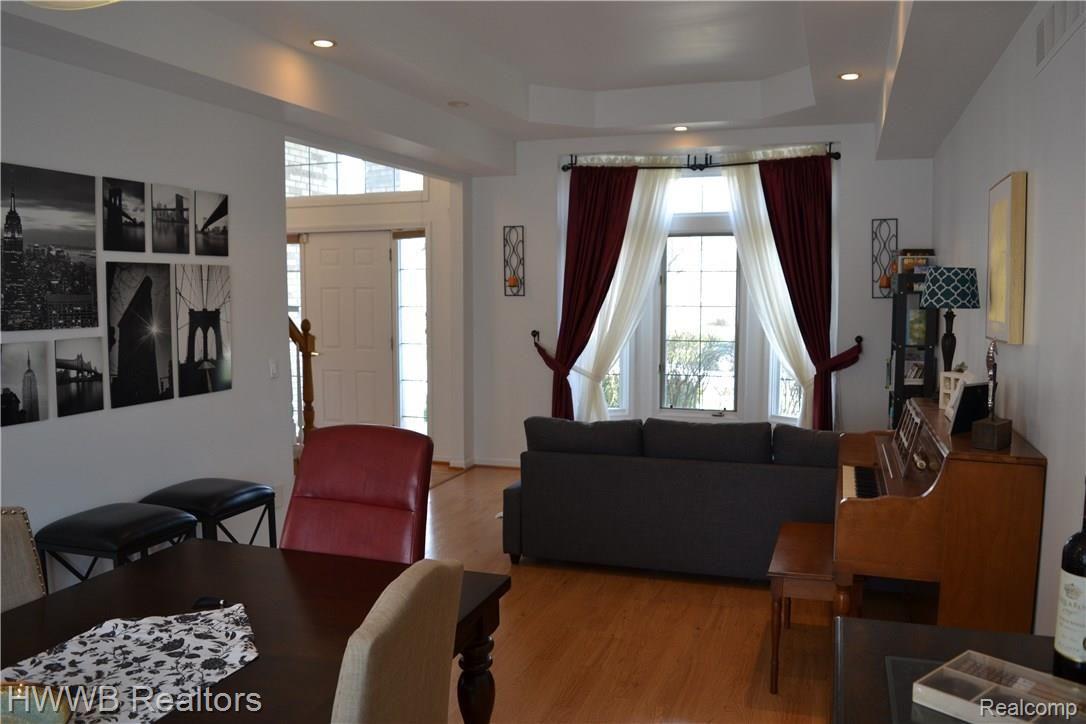 628 Seabrook Drive Rochester, MI 48307 - Photo 6 of 25 06 - DR to Living Room.JPG