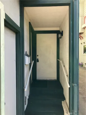 $1,800 | 724 Main Street, Cambria, CA 93428