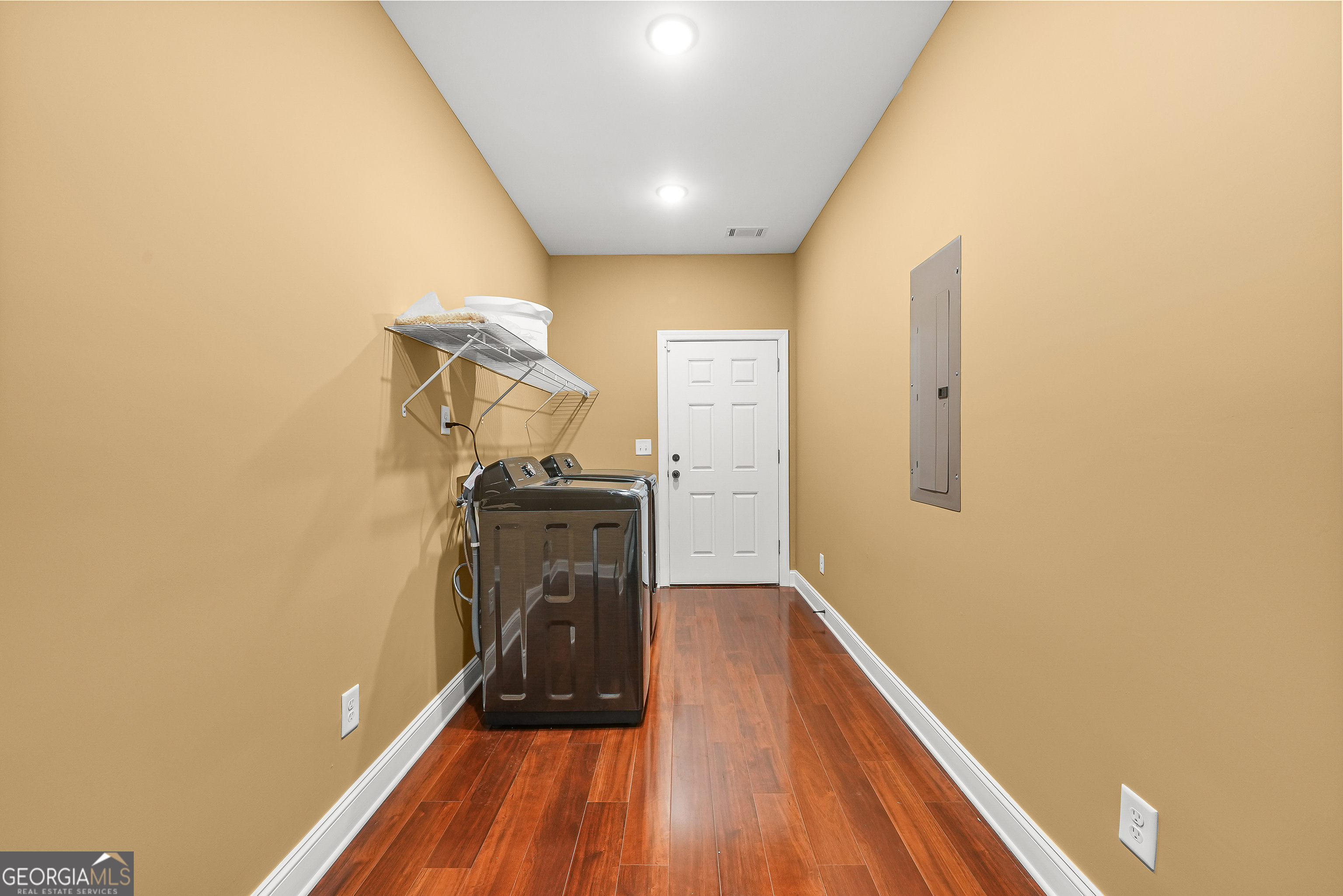 1663 Piedmont Road Griffin, GA 30224 - Photo 15 of 35 a view of entryway with wooden floor