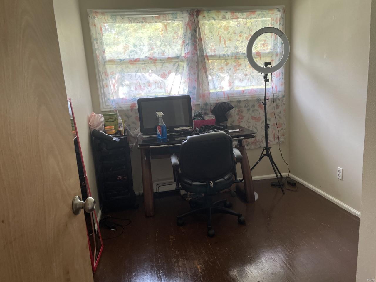 238 Estridge Road St. Louis, MO 63137 - Photo 7 of 13