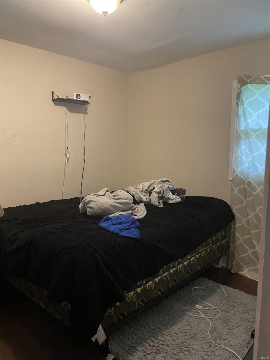 238 Estridge Road St. Louis, MO 63137 - Photo 10 of 13