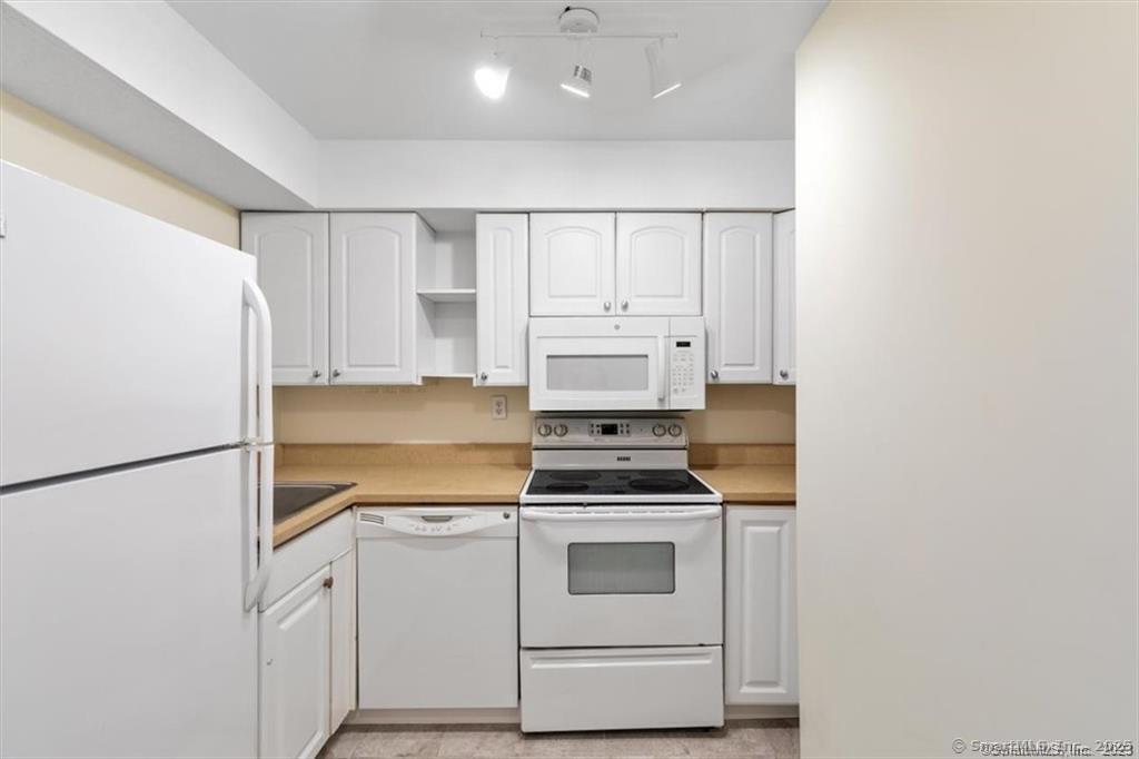 86 Howe Street, Unit A New Haven, CT 06511 - Photo 8 of 31