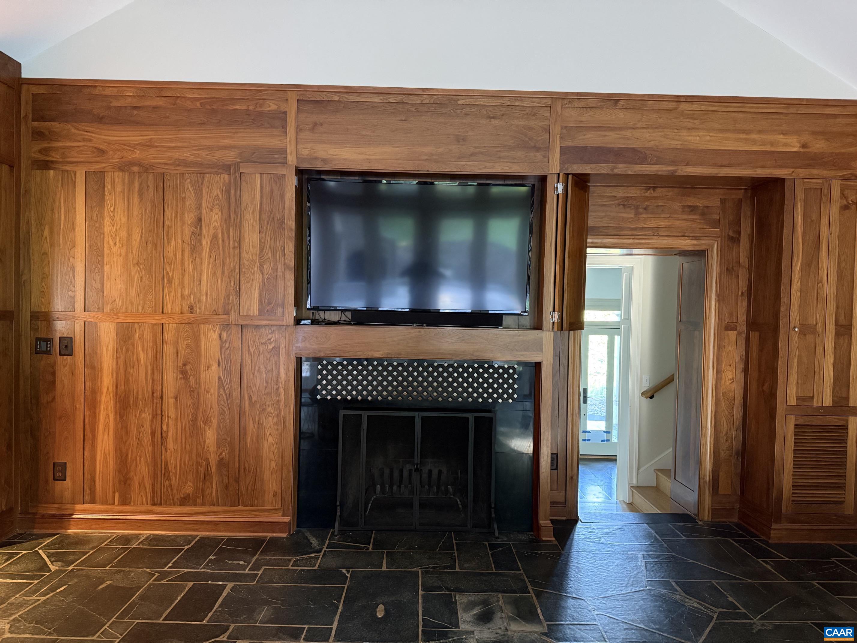 43 Canterbury Road Charlottesville, VA 22903 - Photo 5 of 19 Gallery Image 5