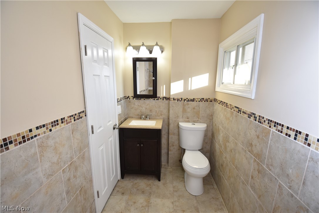 862 Dawson Road Akron, OH 44320 - Photo 13 of 23 Gallery Image 13