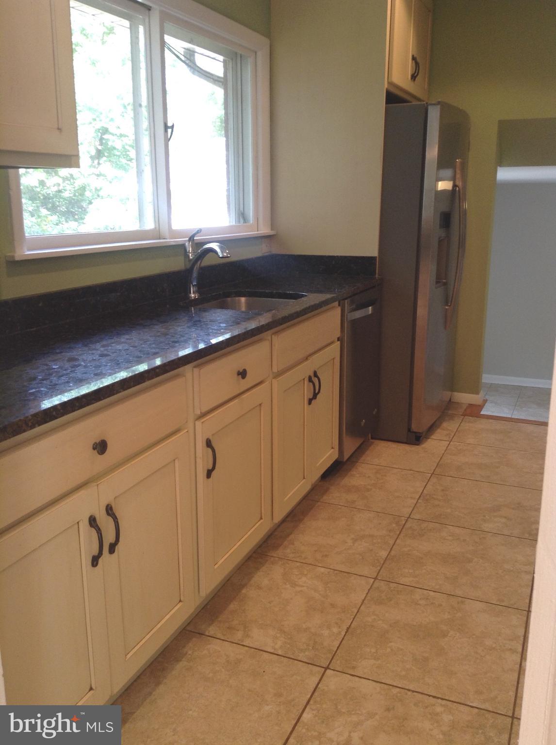 329 Jamestown Road Front Royal, VA 22630 - Photo 10 of 30 Kitchen