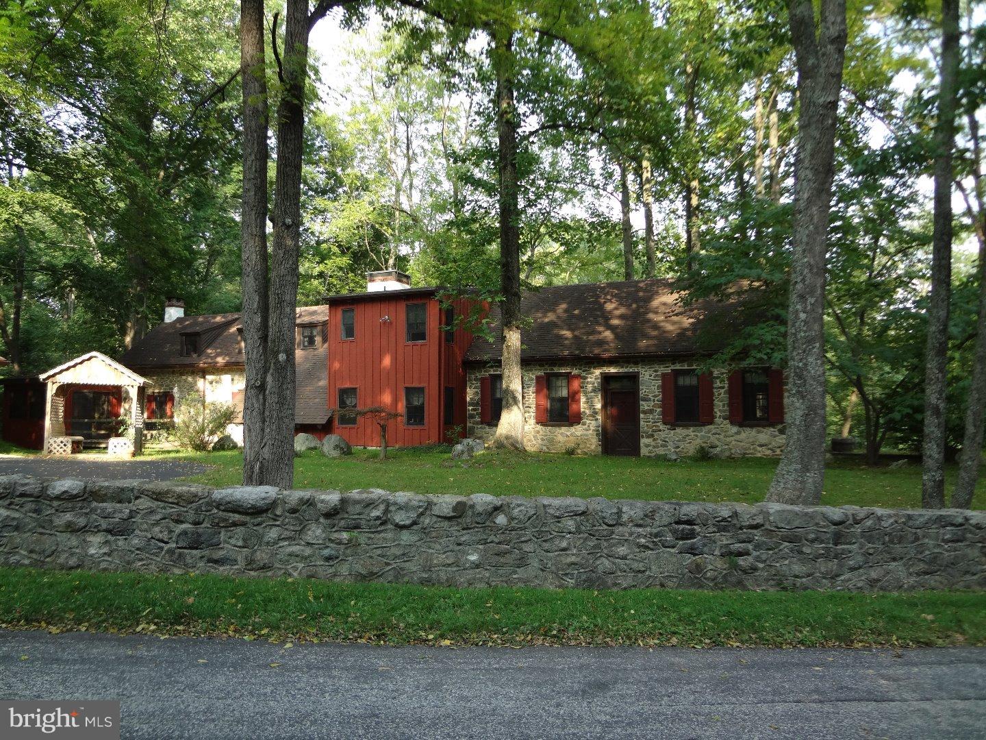 135 New Road Elverson, PA 19520 - Photo 1 of 20 Gallery Image 1