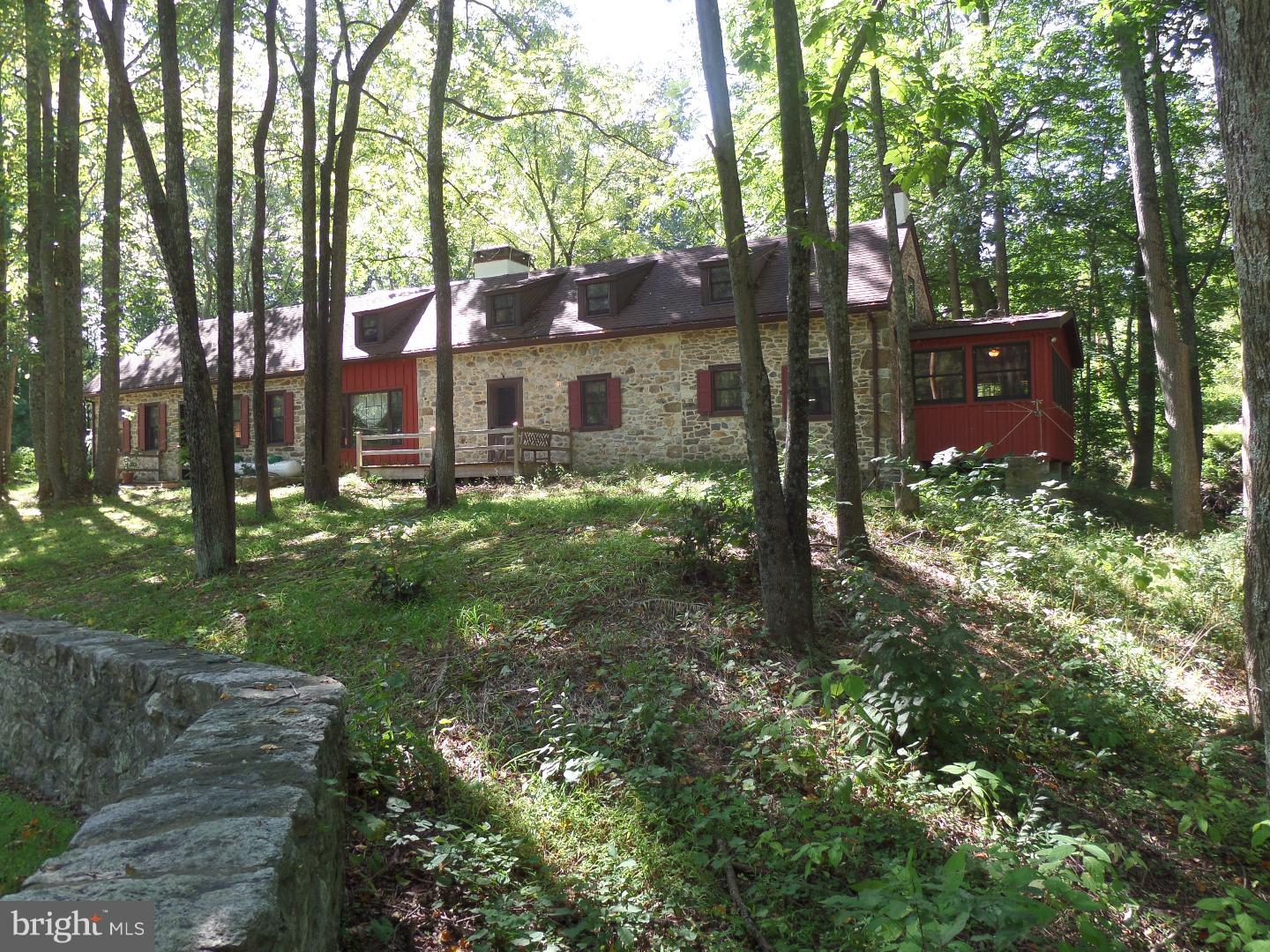 135 New Road Elverson, PA 19520 - Photo 2 of 20 Gallery Image 2