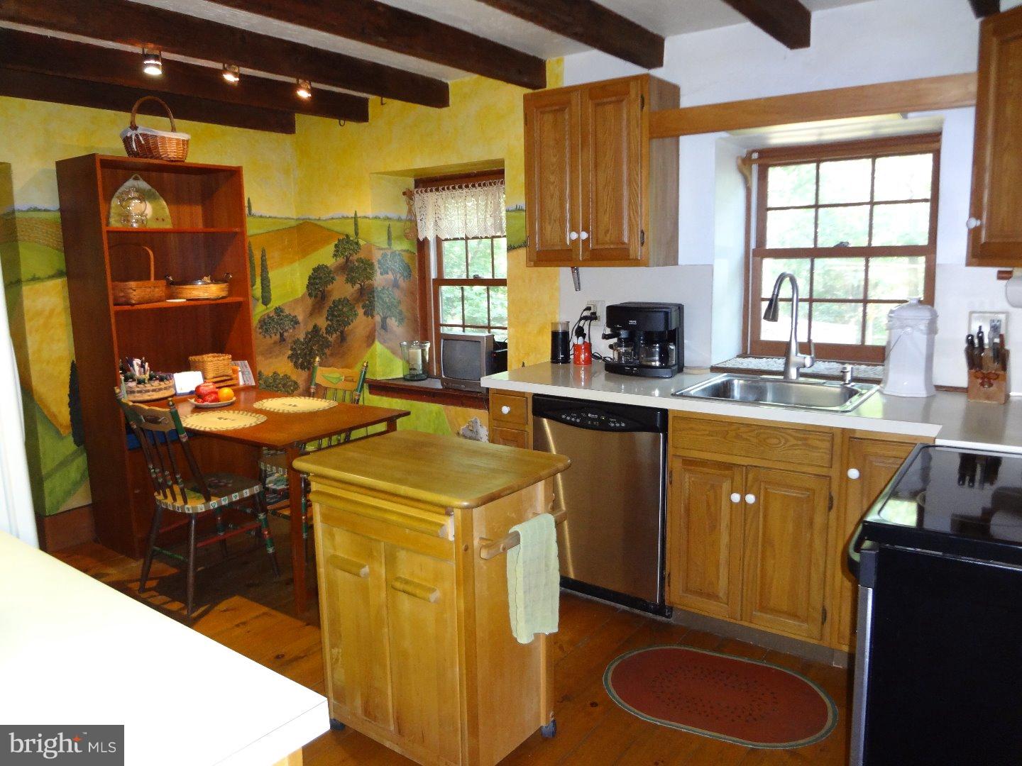 135 New Road Elverson, PA 19520 - Photo 3 of 20 Gallery Image 3