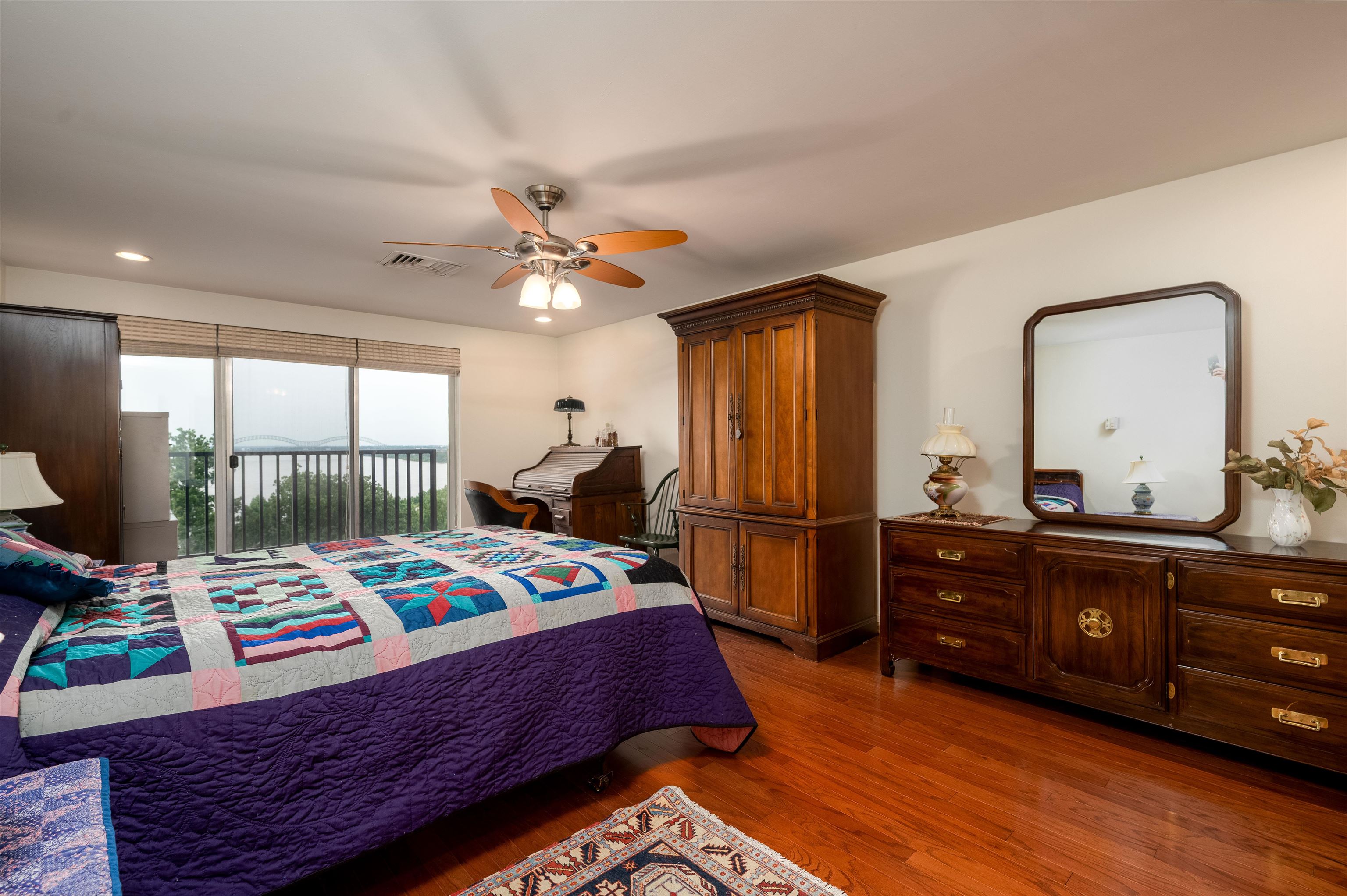 655 Riverside Drive, Unit 801 Memphis, TN 38103 - Photo 14 of 35