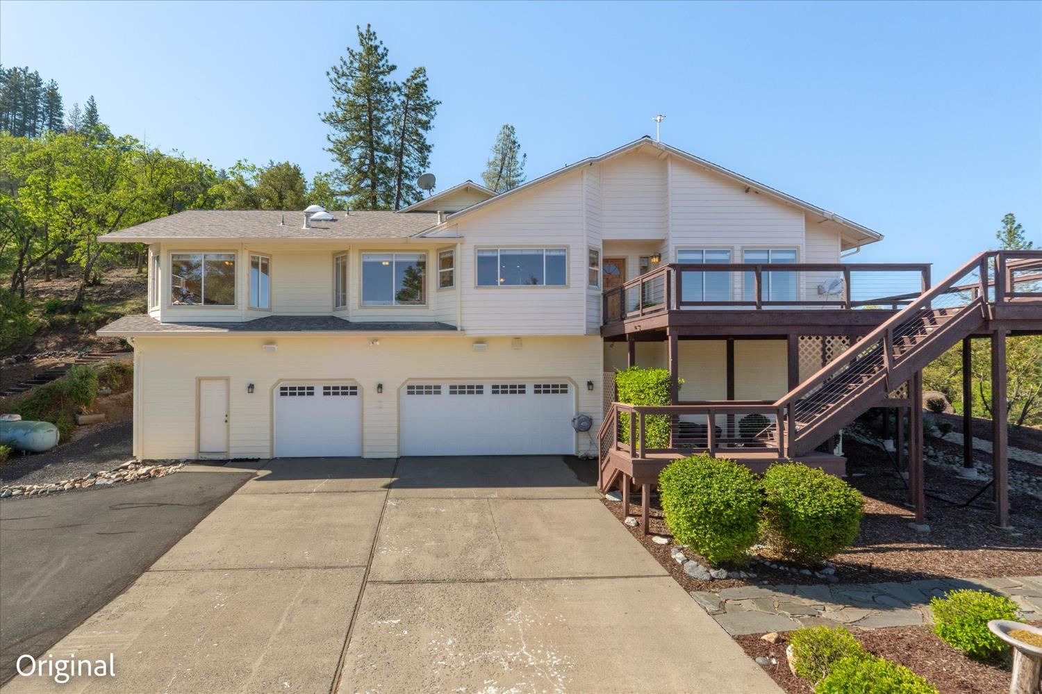 4480 Foster Court Murphys, CA 95247 - Photo 40 of 57 Sierra Foothills serenity meets high-function design. This 11.77-acre estate features dual entrances—lower-level garage access and upper-level single-story living.