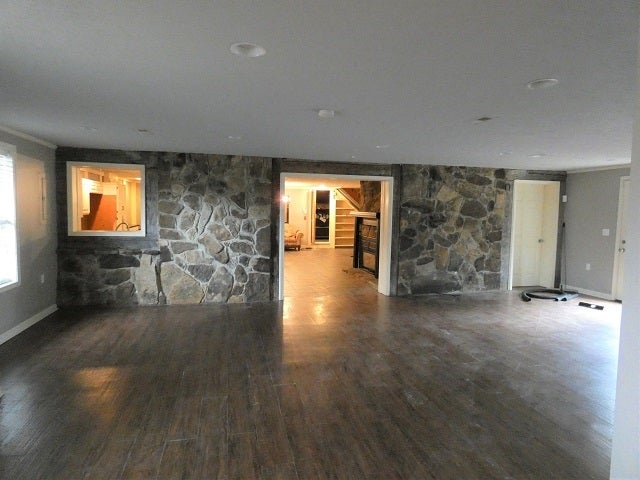 587 Holloway Road Russellville, KY 42276 - Photo 2 of 27 Gallery Image 2