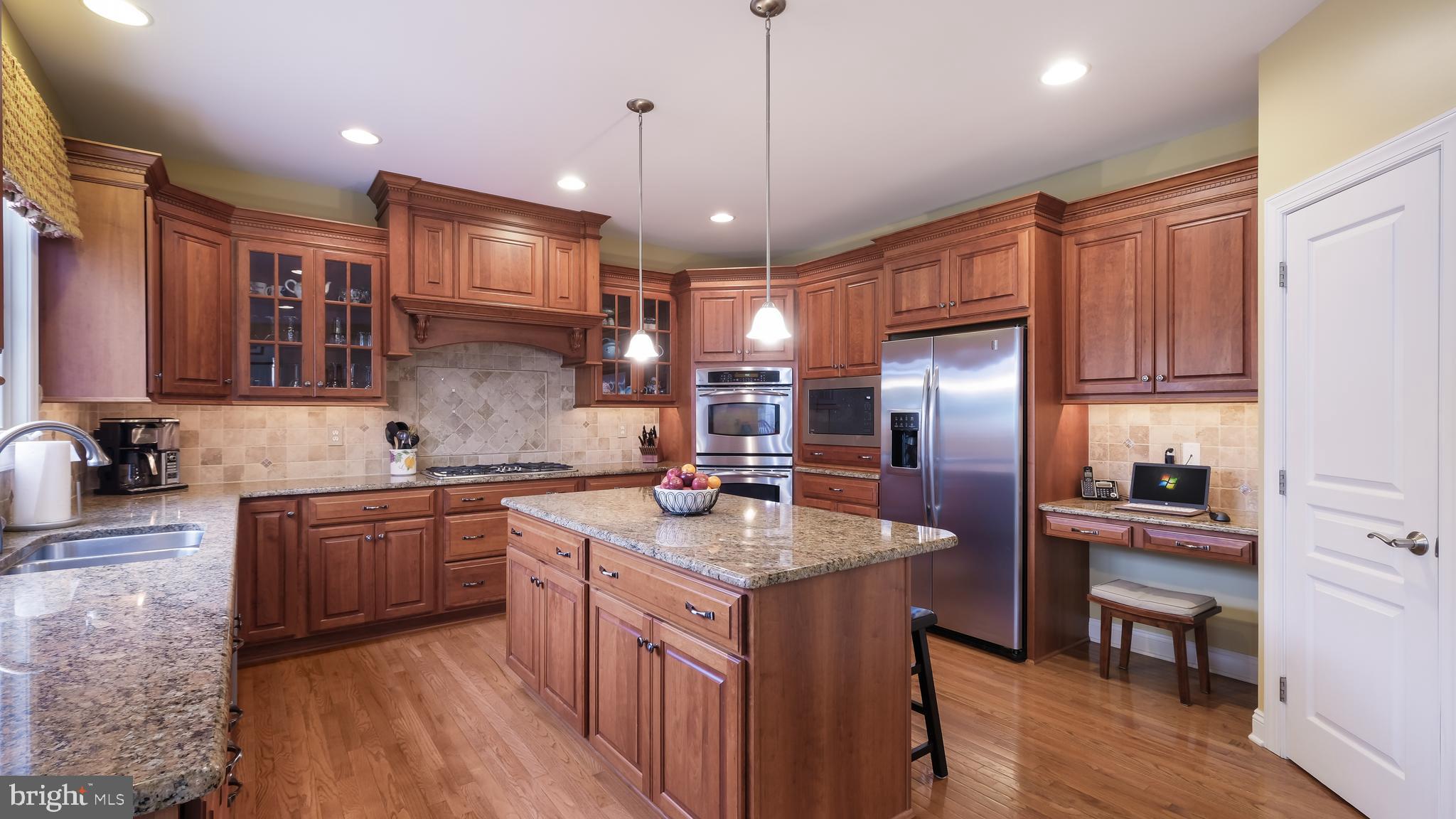 815 Church Road Harleysville, PA 19438 - Photo 41 of 70 GLEAMING GRANITE AND GE PROFILE APPLIANCES