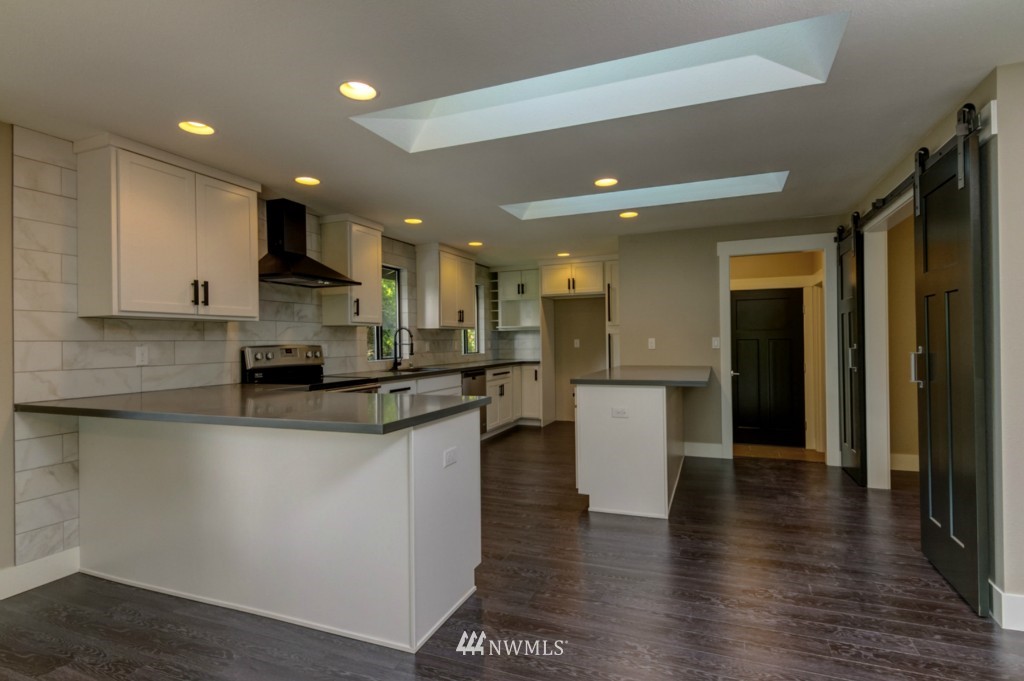 501 Cypress Road Bellingham, WA 98225 - Photo 3 of 24
