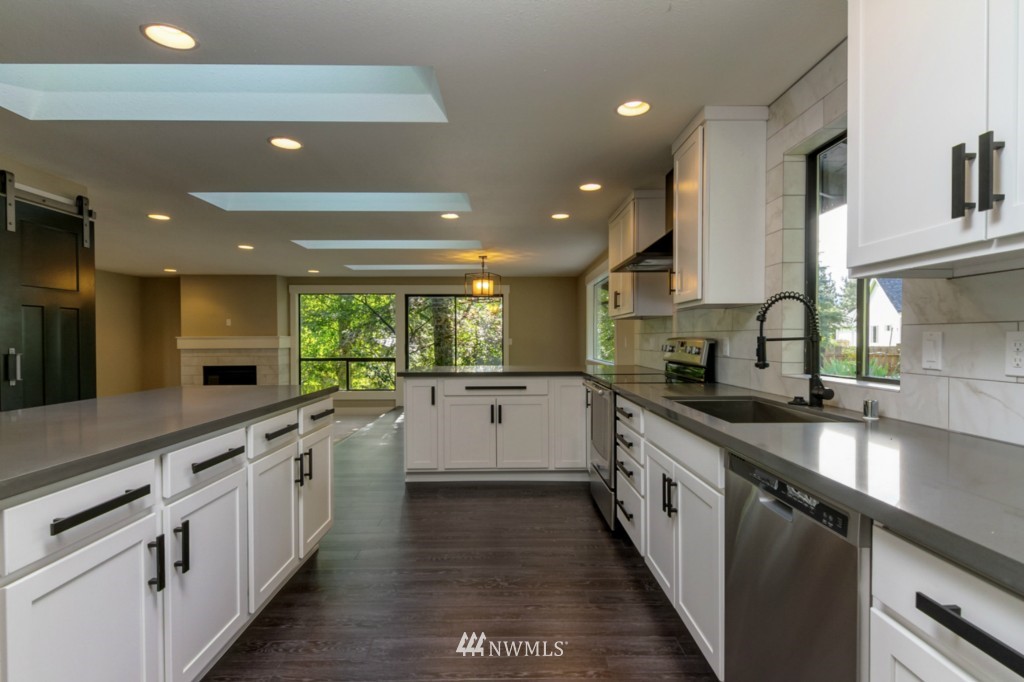501 Cypress Road Bellingham, WA 98225 - Photo 5 of 24