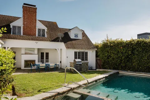 $3,250,000 | 10785 Weyburn Avenue, Los Angeles, CA 90024