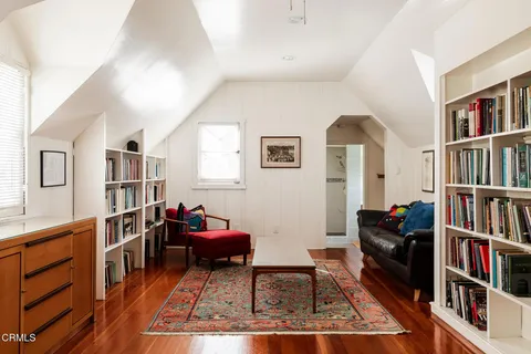 $3,250,000 | 10785 Weyburn Avenue, Los Angeles, CA 90024