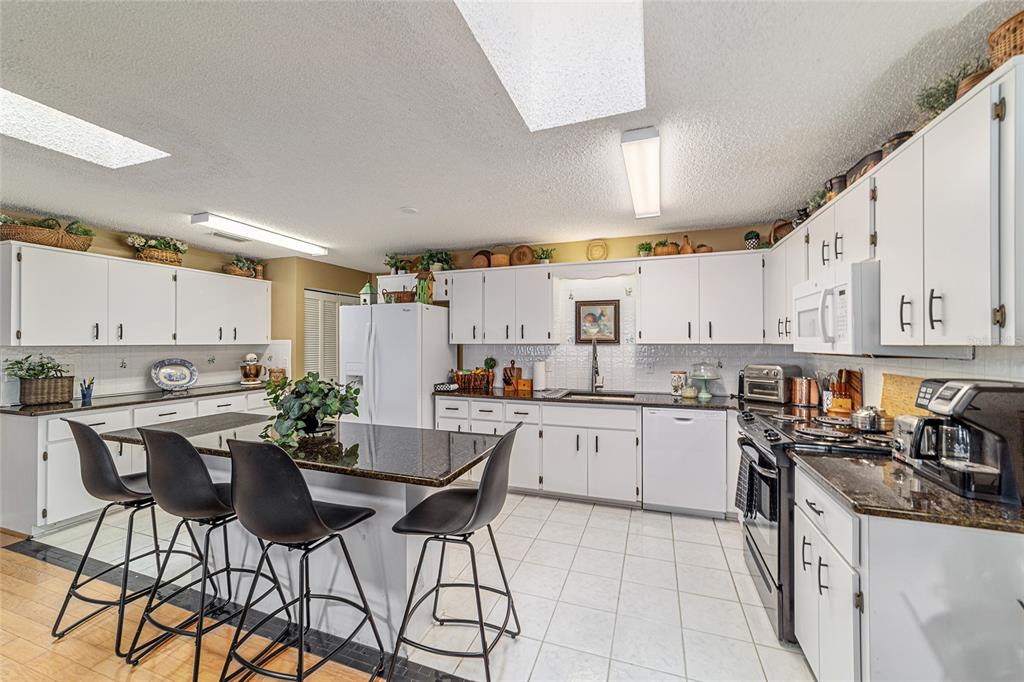 8819 Southwest 91st Place, Unit D Ocala, FL 34481 - Photo 23 of 55
