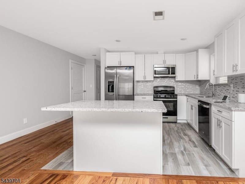 282 West Runyon Street, Unit 1 Newark, NJ 07108 - Photo 2 of 14