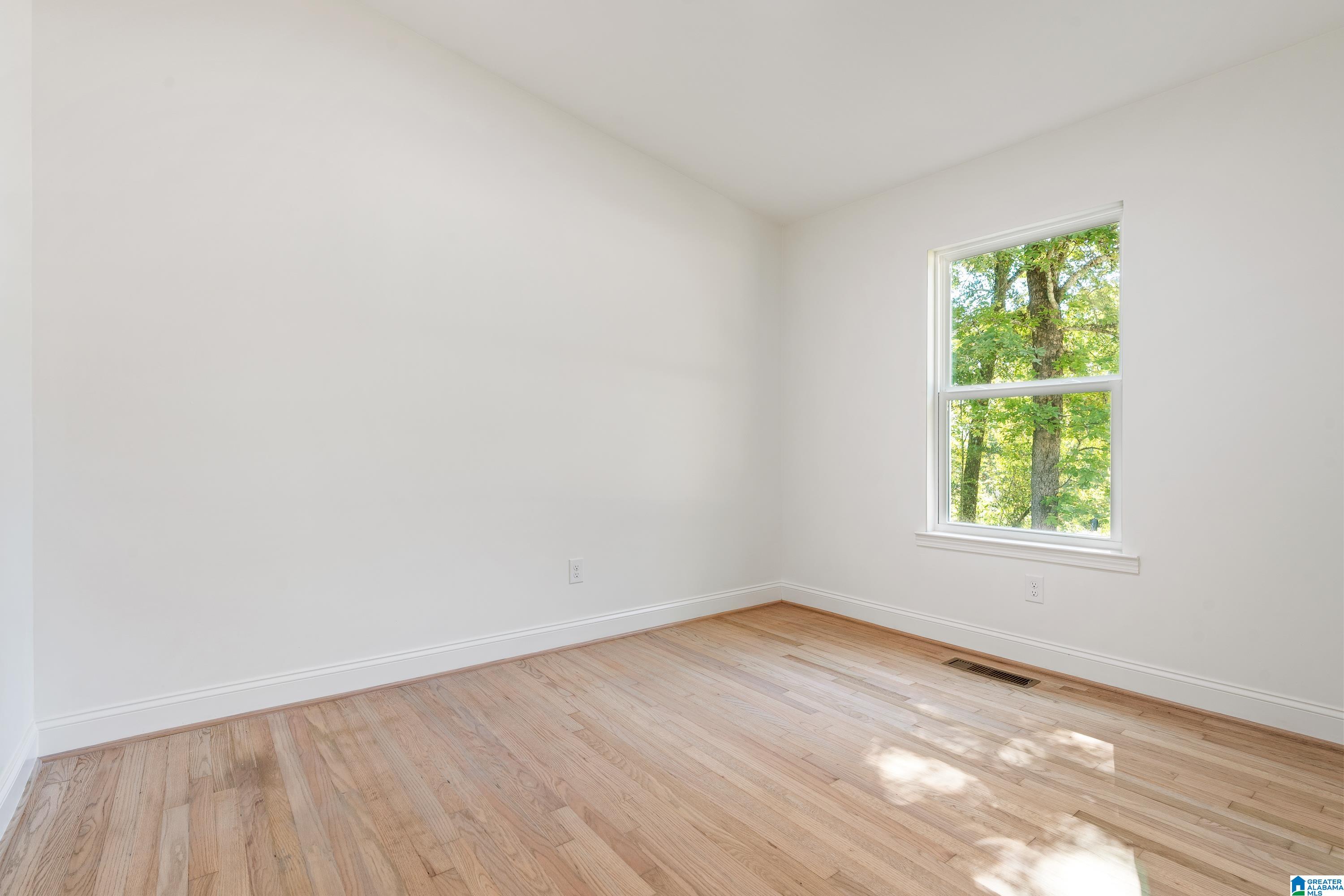 4004 Rock Ridge Road Birmingham, AL 35210 - Photo 17 of 24