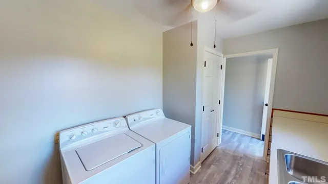 a view of utility room with washer and dryer