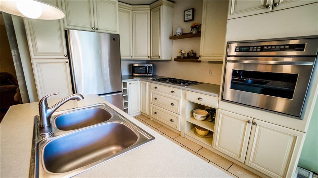 119 Teakwood Road Butler, PA 16001 - Photo 13 of 25 Beautifully Updated 17x8 Kitchen