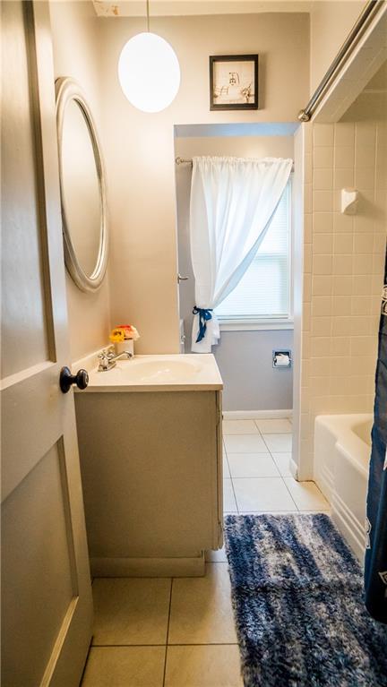 119 Teakwood Road Butler, PA 16001 - Photo 18 of 25 Updated Full Bath
