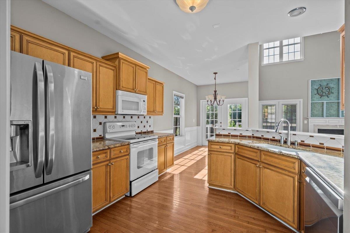 1073 Corie Crest Drive Boiling Springs, SC 29316 - Photo 8 of 29