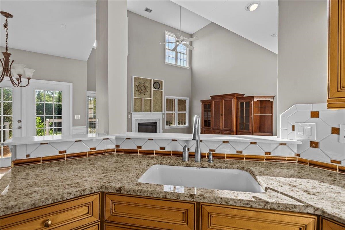 1073 Corie Crest Drive Boiling Springs, SC 29316 - Photo 9 of 29