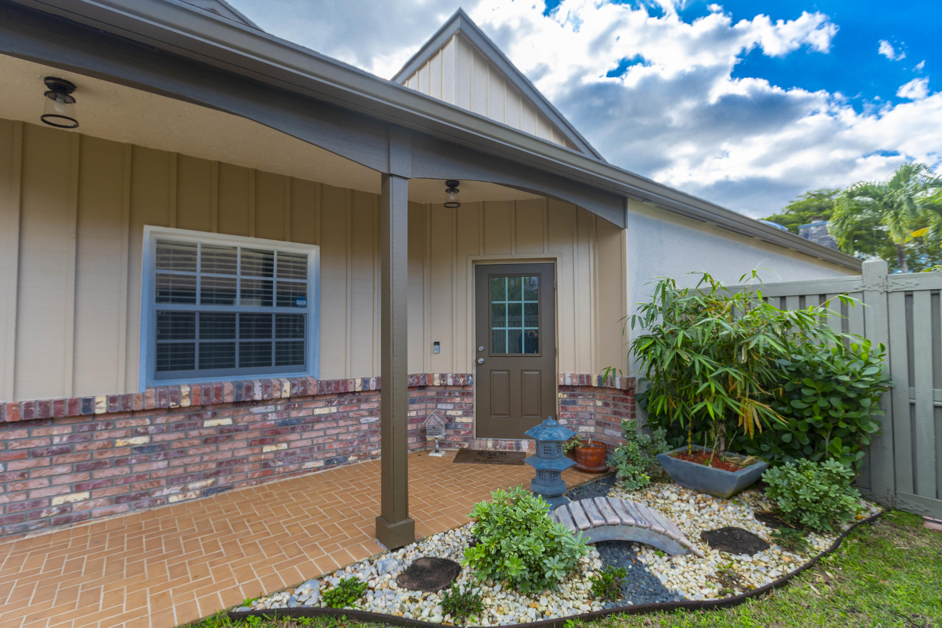 6560 Sutton Court Parkland, FL 33067 - Photo 2 of 50 _G4A1014-HDR
