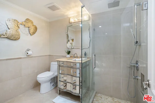 $13,950 | 22711 Margarita Drive, Woodland Hills, CA 91364