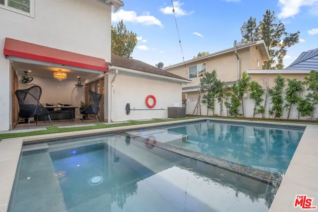 $13,950 | 22711 Margarita Drive, Woodland Hills, CA 91364