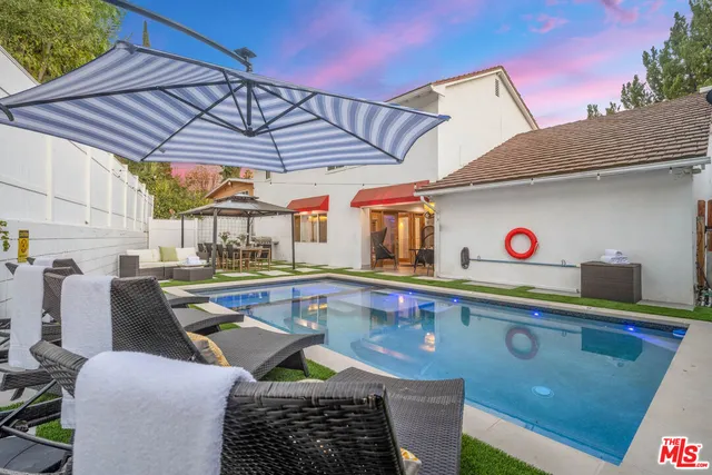 $13,950 | 22711 Margarita Drive, Woodland Hills, CA 91364