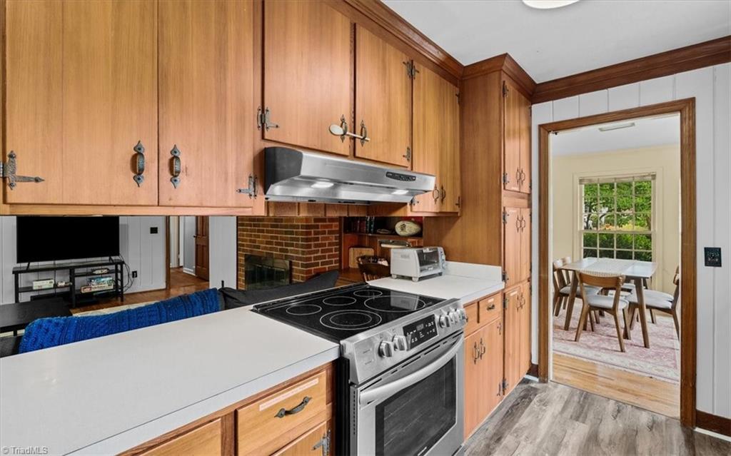 1210 Pembroke Road Greensboro, NC 27408 - Photo 15 of 37