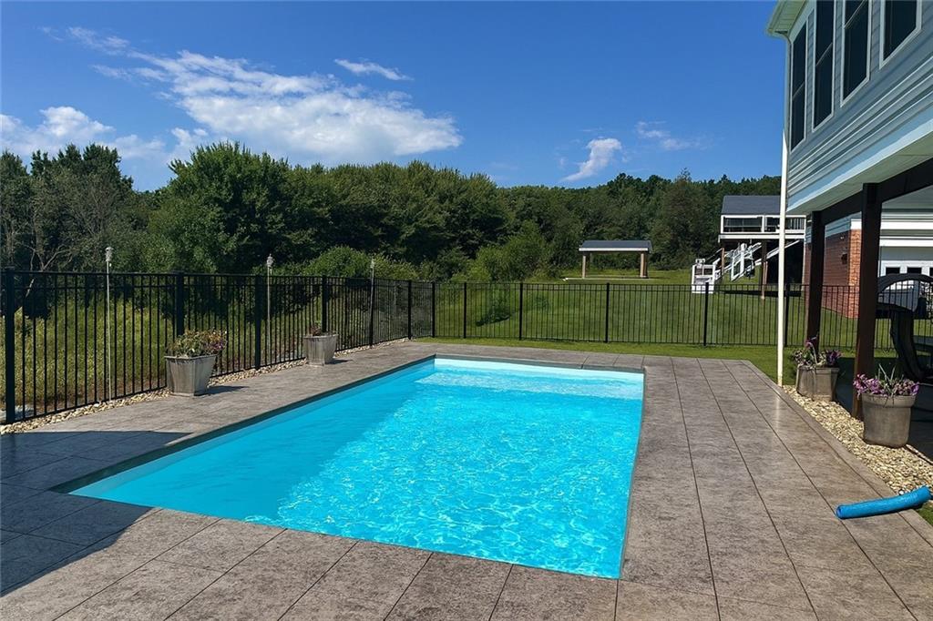 305 Garden Court Gibsonia, PA 15044 - Photo 28 of 28 a view of a backyard