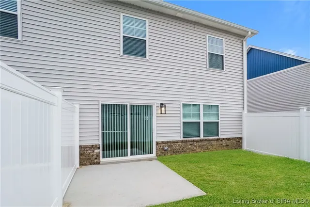 $1,815 | 2066 South Sarah Drive, Jeffersonville, IN 47130