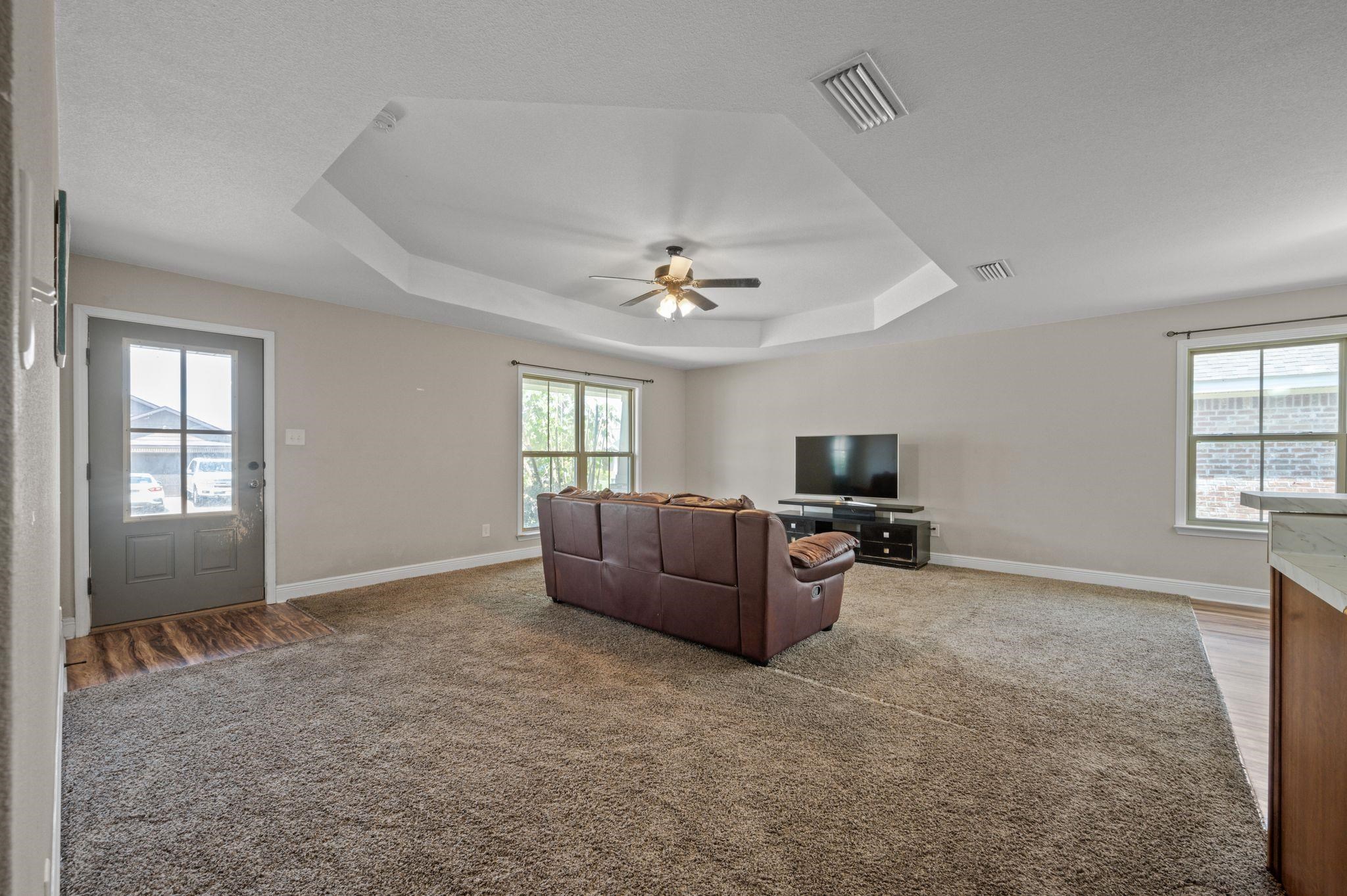 1336 Majesty Loop Foley, AL 36535 - Photo 6 of 18 Living Room