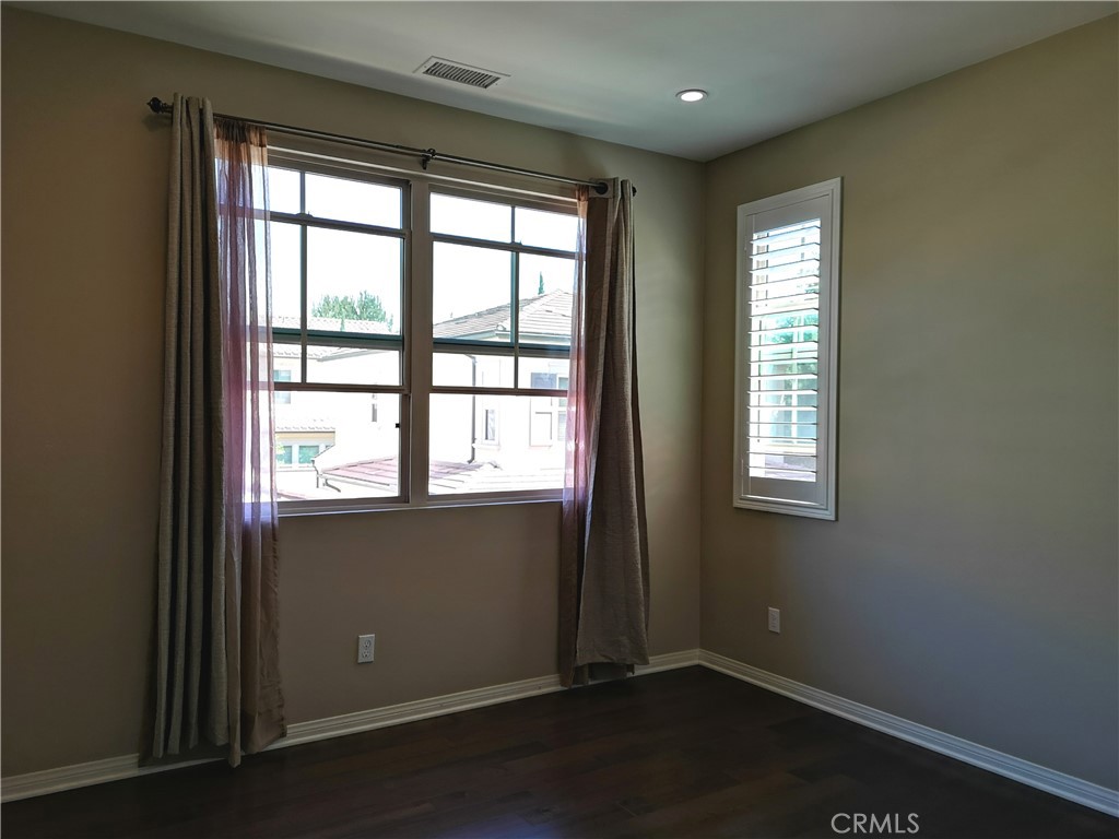 106 Pendant Irvine, CA 92620 - Photo 13 of 19