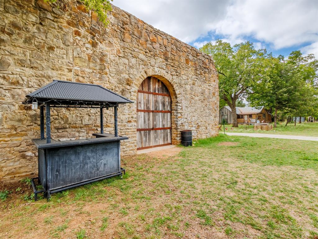 400 Old Comanche Road Early, TX 76802 - Photo 5 of 40