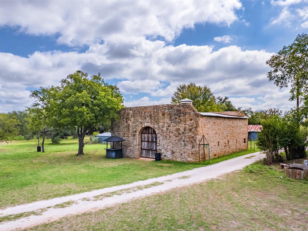 400 Old Comanche Road Early, TX 76802 - Photo 9 of 40