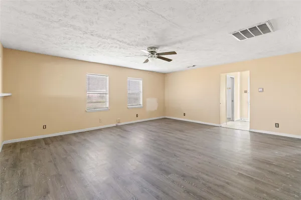 $230,000 | 910 Monument Drive, Surfside Beach, TX 77541