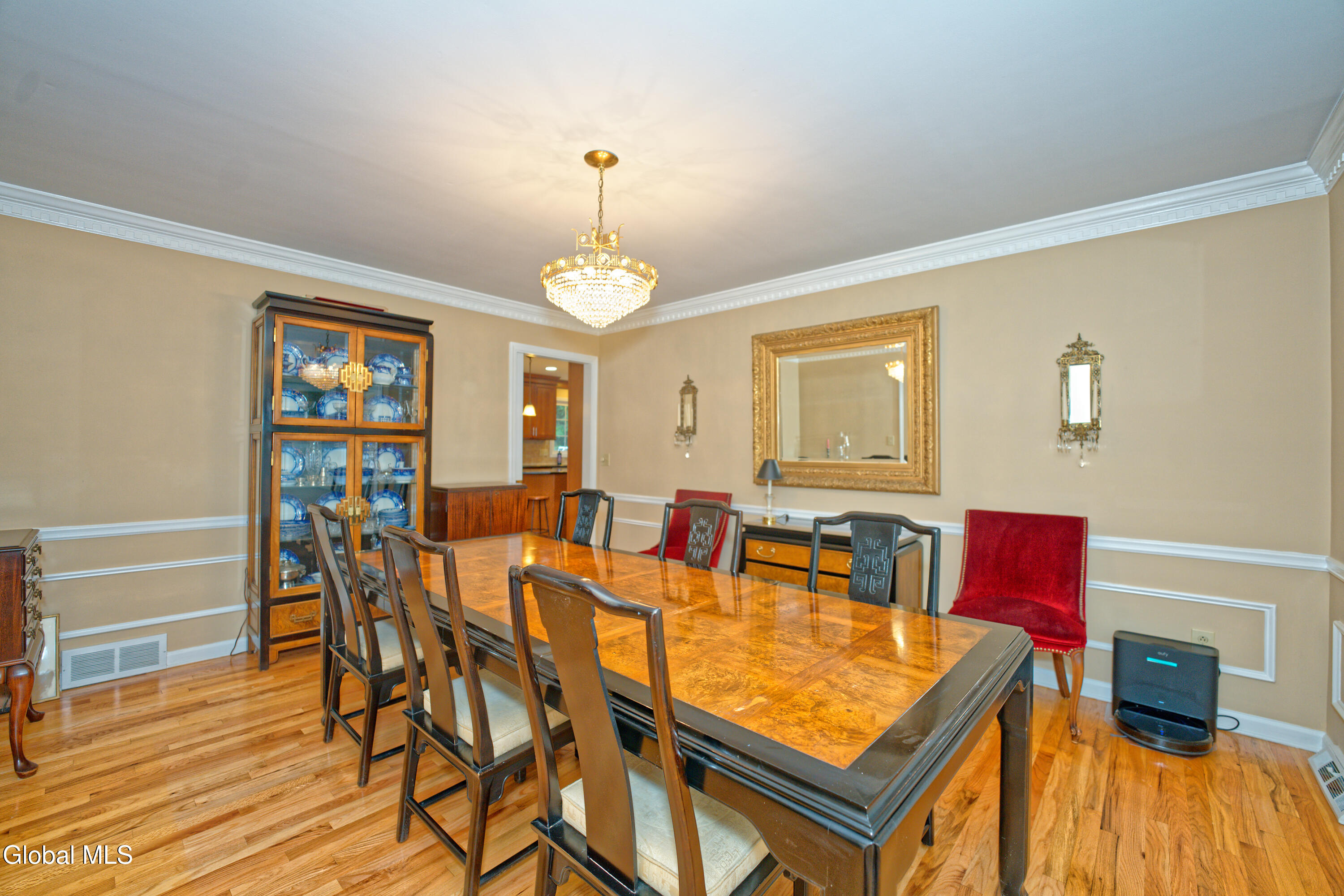 10 Birch Hill Road Albany, NY 12211 - Photo 17 of 66 2 Diningroom 3