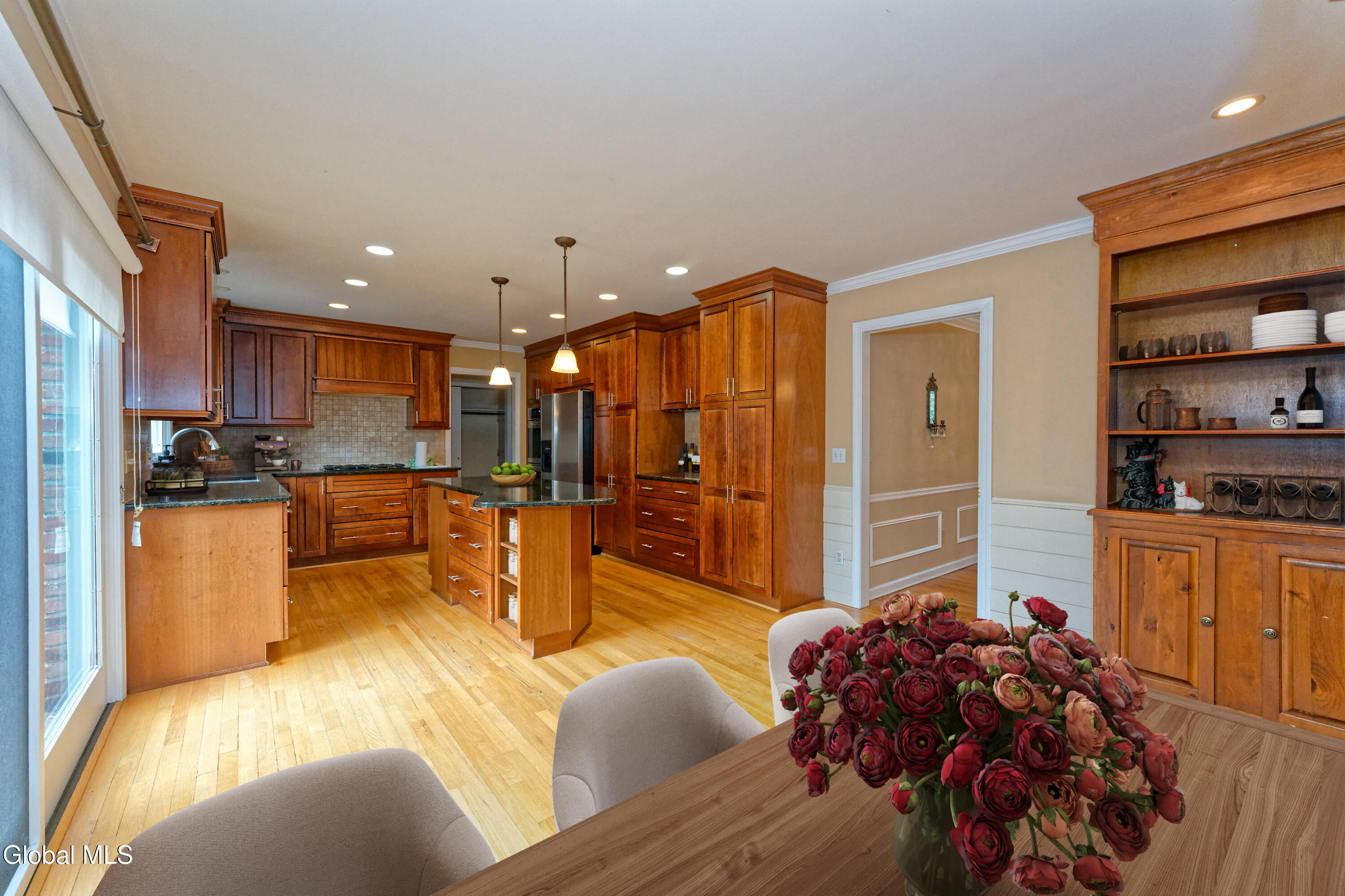 10 Birch Hill Road Albany, NY 12211 - Photo 19 of 66 3 Kitchen 3