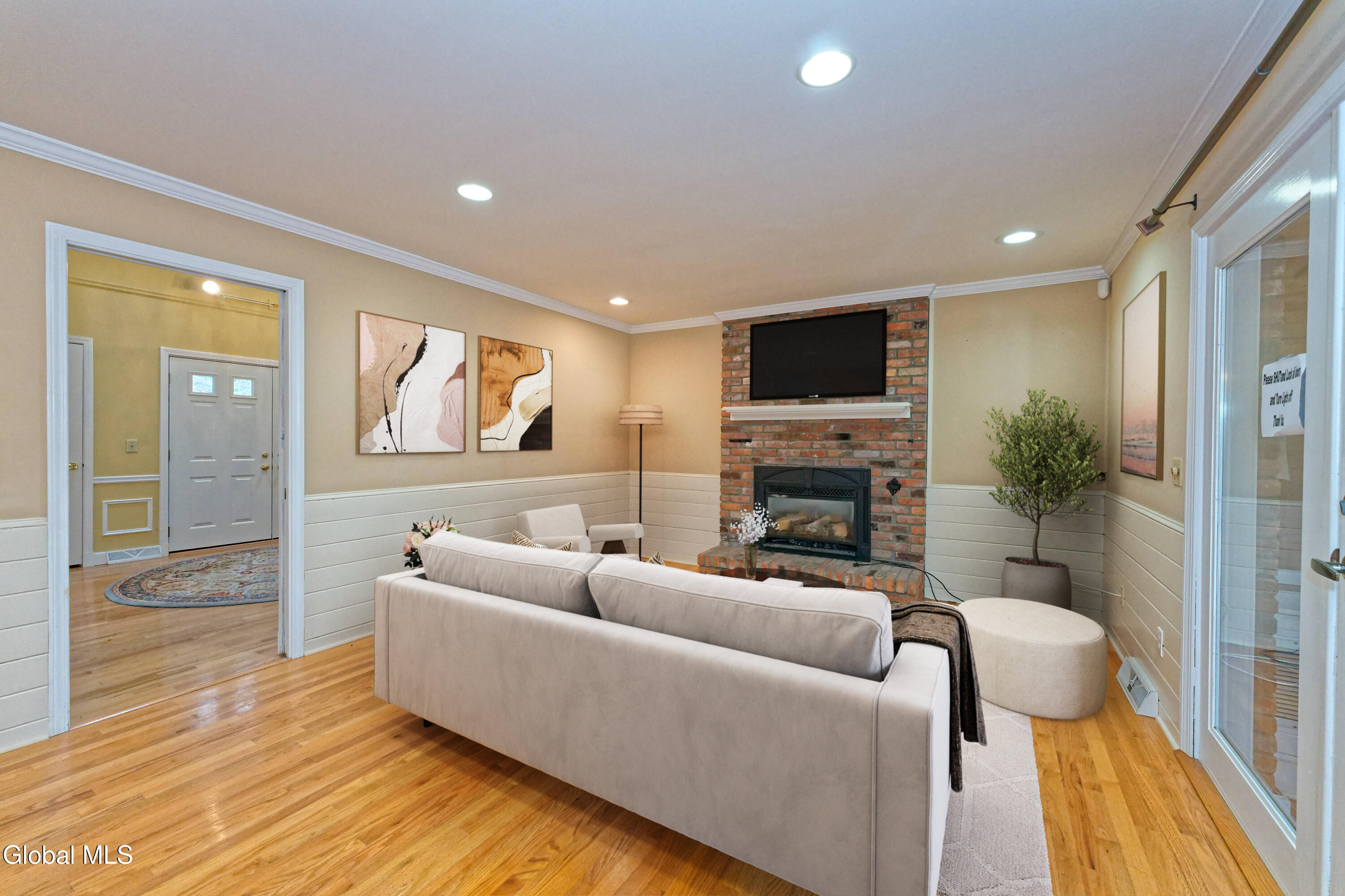 10 Birch Hill Road Albany, NY 12211 - Photo 23 of 66 3 Kitchen 9