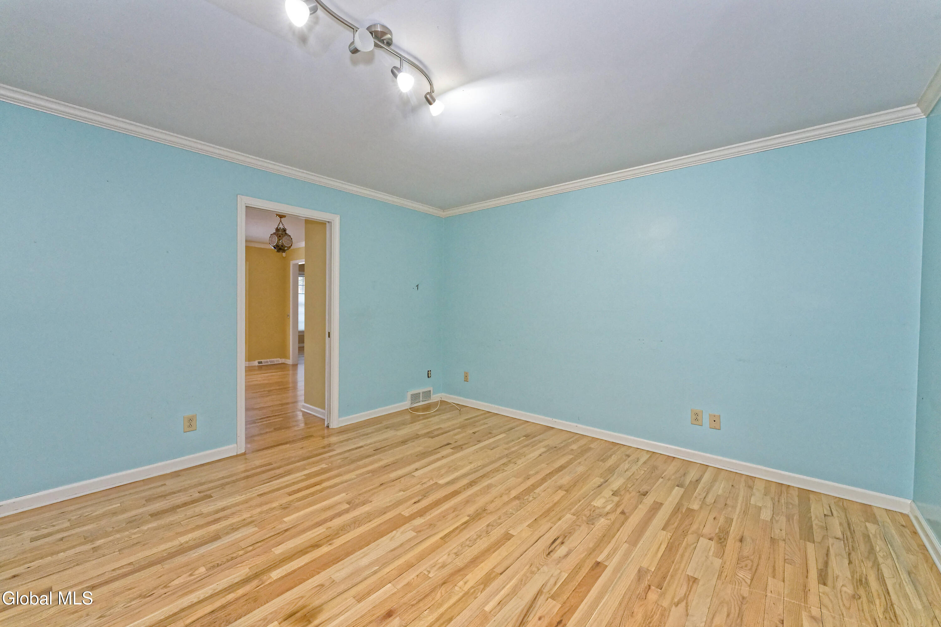 10 Birch Hill Road Albany, NY 12211 - Photo 37 of 66 Bedroom 1