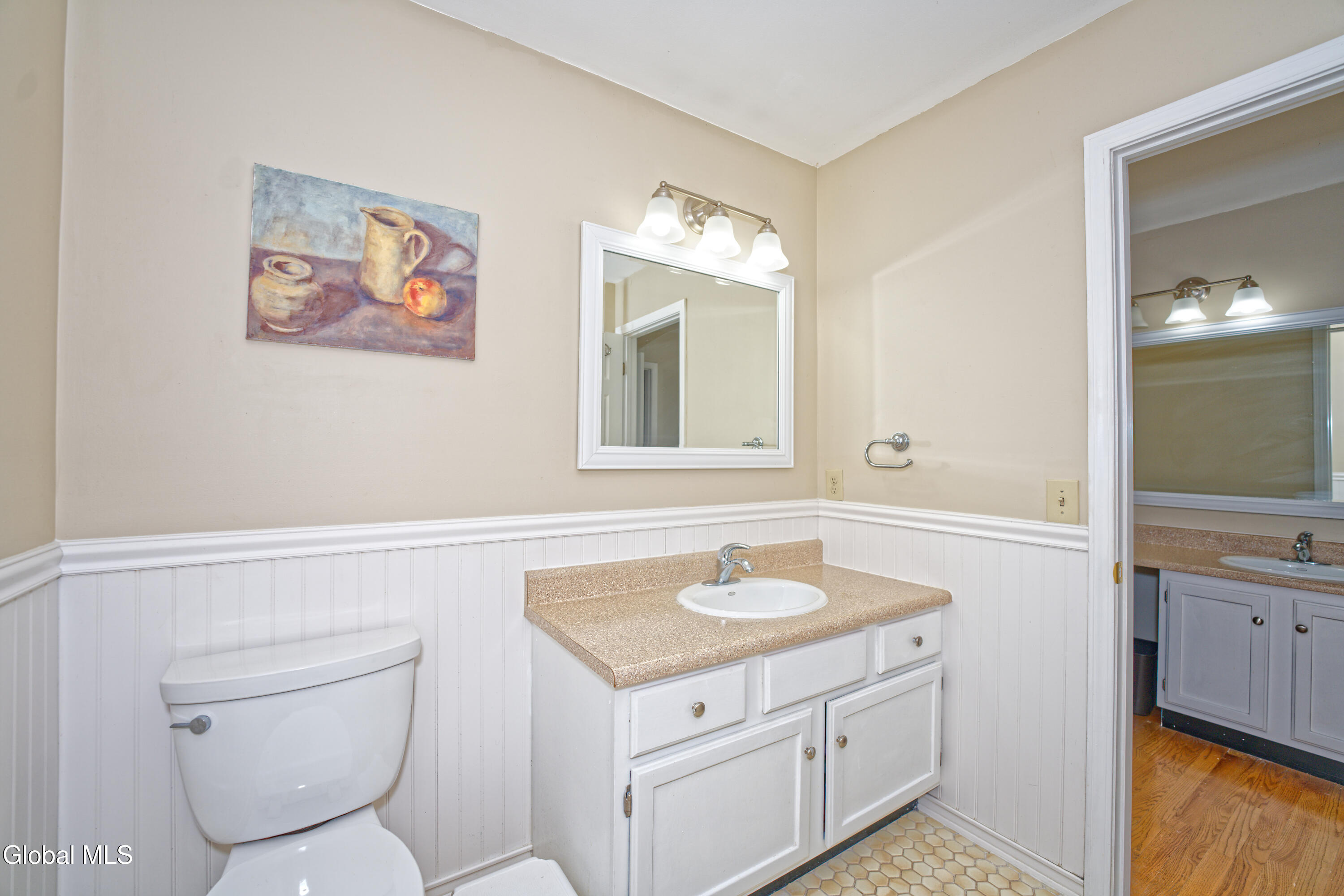 10 Birch Hill Road Albany, NY 12211 - Photo 52 of 66 11 Bathroom 4