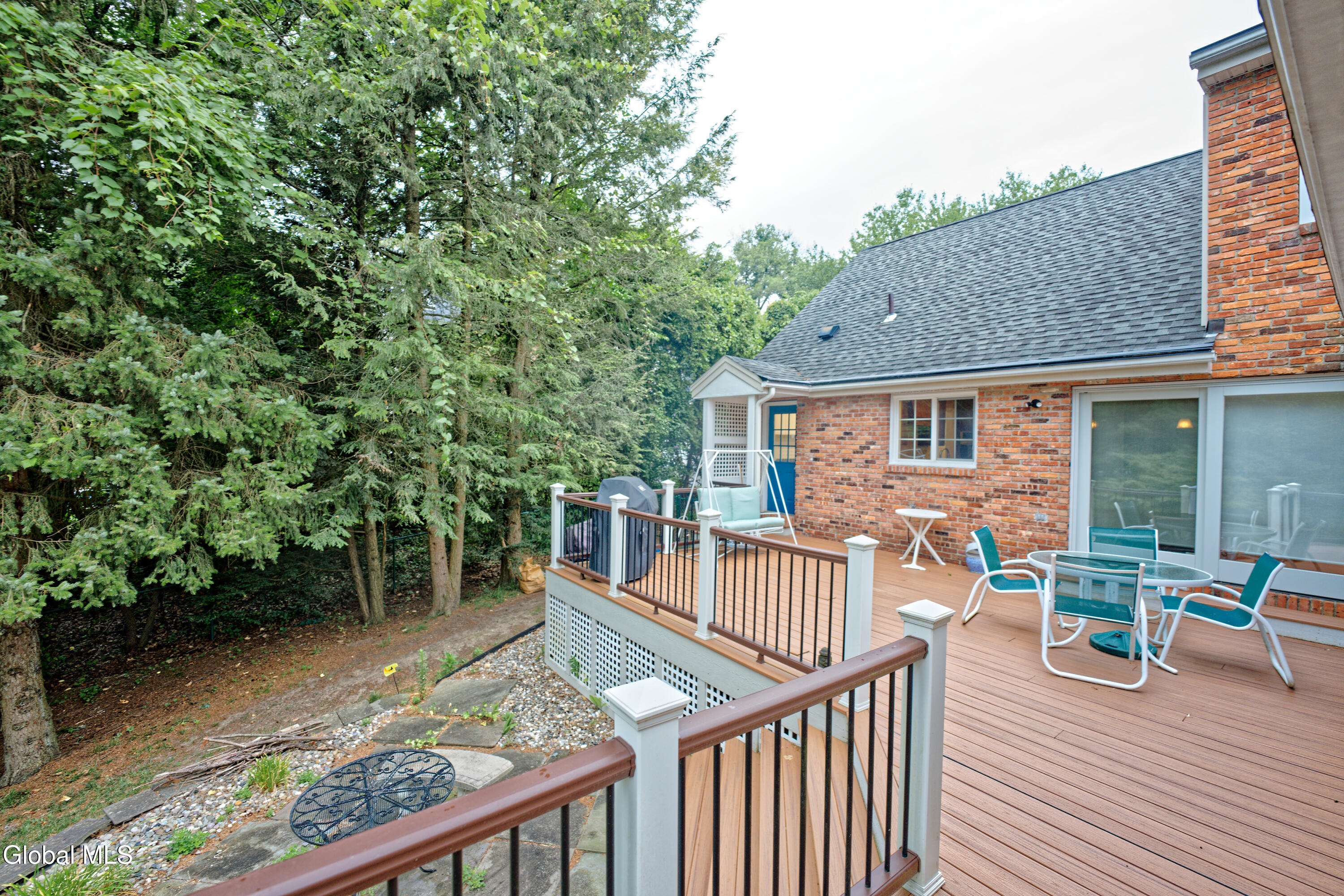 10 Birch Hill Road Albany, NY 12211 - Photo 60 of 66 Yard 5