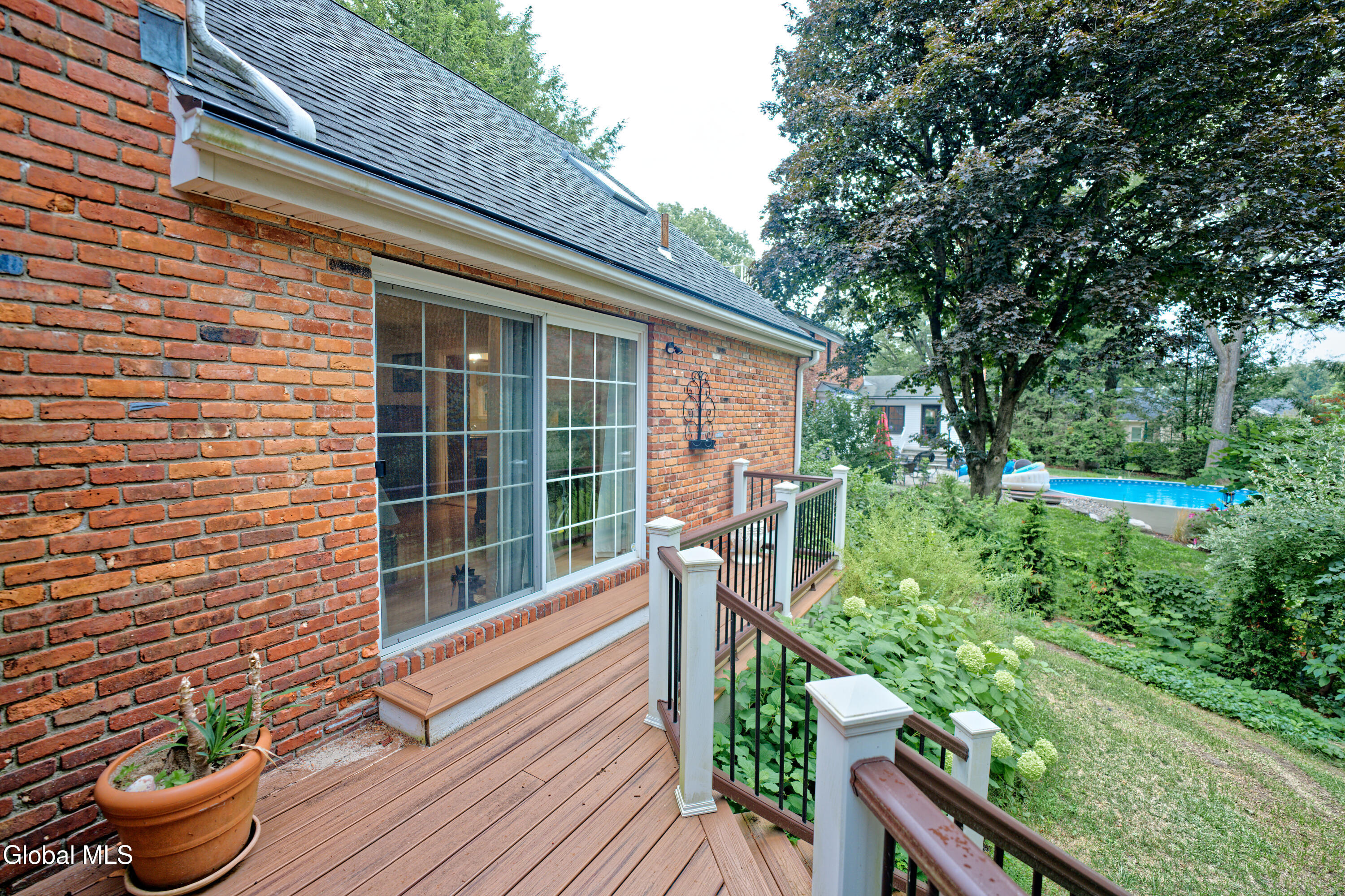 10 Birch Hill Road Albany, NY 12211 - Photo 62 of 66 Yard 1