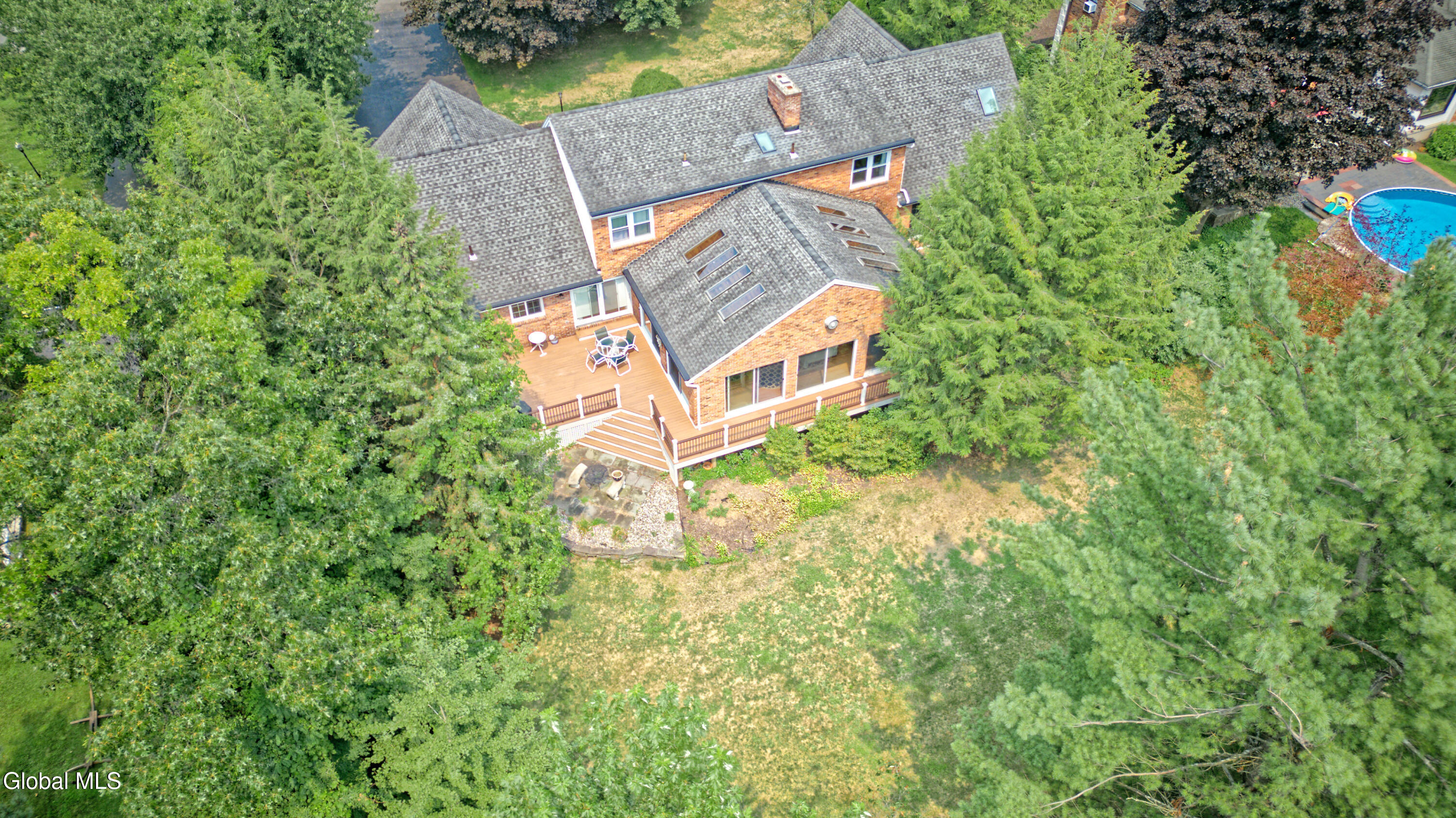 10 Birch Hill Road Albany, NY 12211 - Photo 63 of 66 Air Yard 2